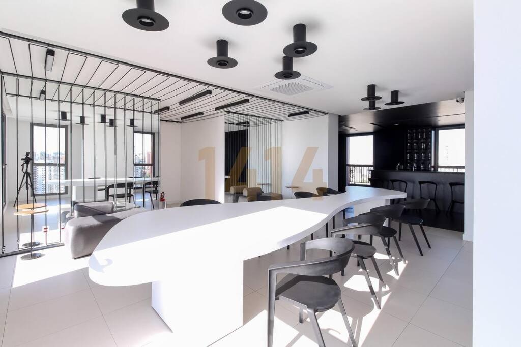Em Perdizes Proximo Ao Allianz Com Wi-fi 500mb, Garagem E Piscina No Rooftop Apartamento