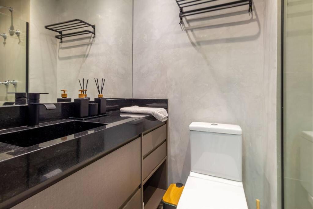 Apartamento Em Perdizes Proximo Ao Allianz Com Wi-fi 500mb, Garagem E Piscina No Rooftop São Paulo