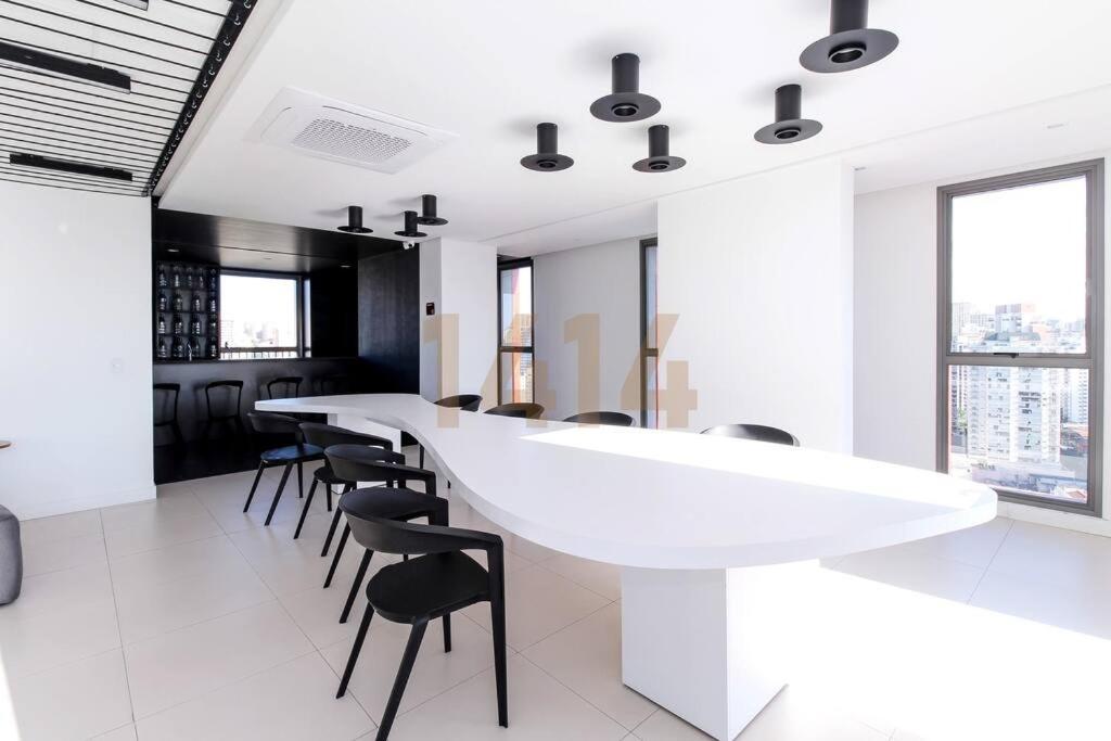 Em Perdizes Proximo Ao Allianz Com Wi-fi 500mb, Garagem E Piscina No Rooftop *
